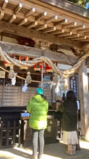 新春湧水めぐり
お水の神様にご挨拶 「足は地に、理想は高く、心には愛を」 #地球愛
#みずのかみさま
#素粒子